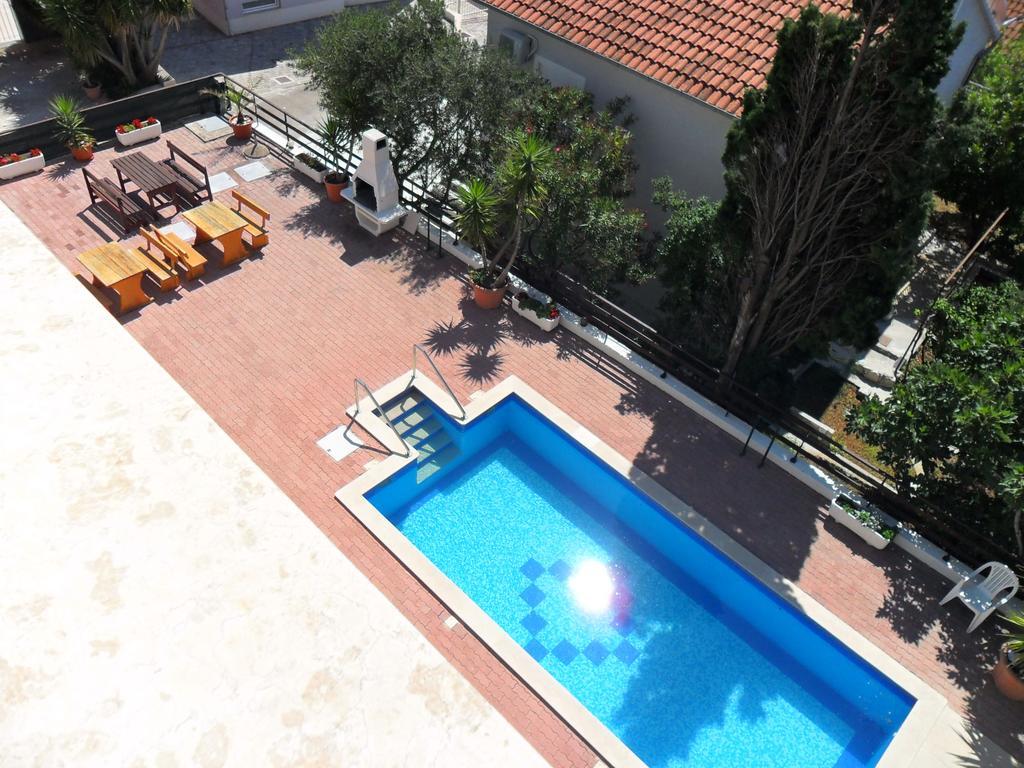 Apartment Villa Businci Τρογκίρ Εξωτερικό φωτογραφία